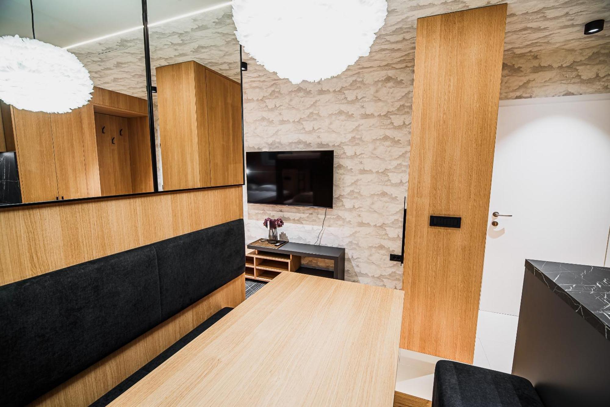 Apartment Slavec With Free Onsite Parking *